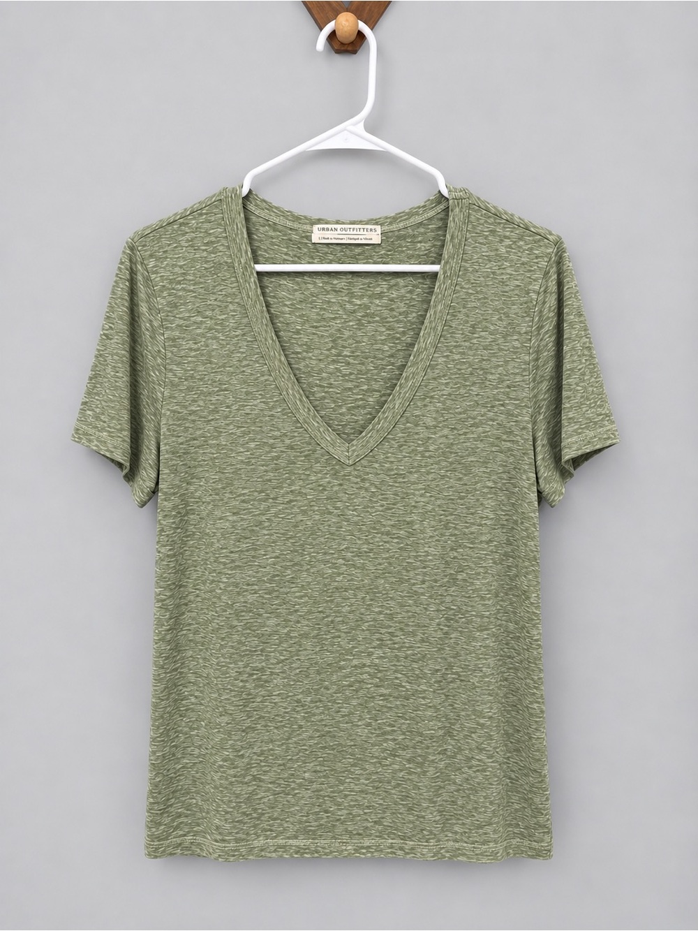 Urban Outfitters Heathered Olive V-Neck Short Sleeve Tee
